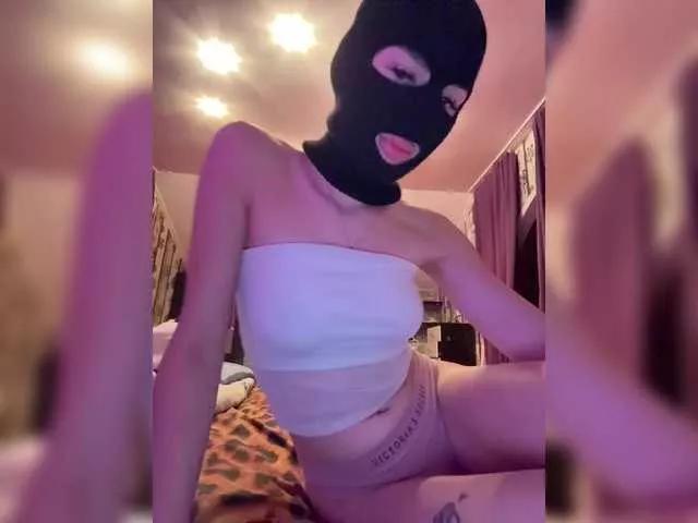 Lana20250 from BongaCams