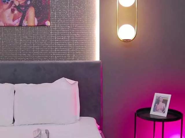 LaraKennt from BongaCams