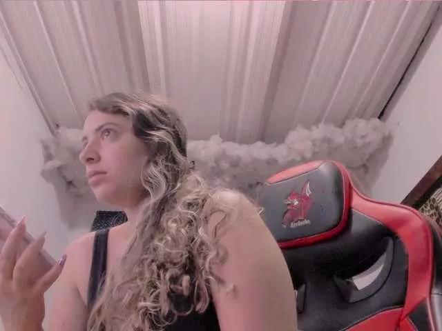 LauuuG webcams show profile image 