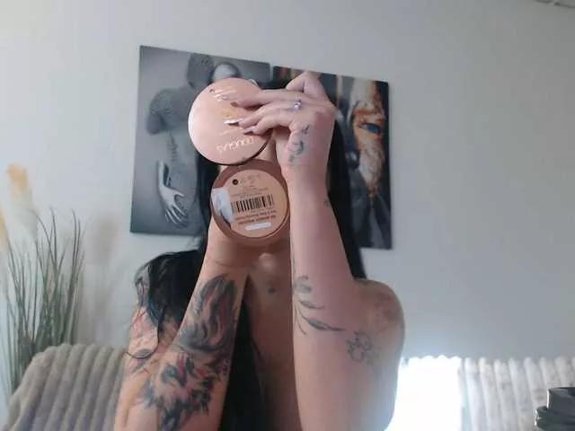 LaylaCruz from BongaCams