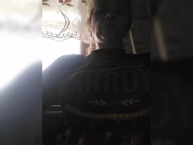 LEHAam1800 webcams show profile image 