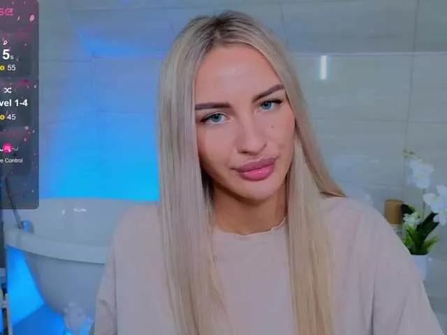 LeilaFlower from BongaCams