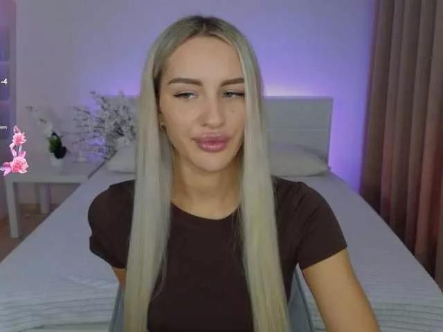 LeilaFlower from BongaCams
