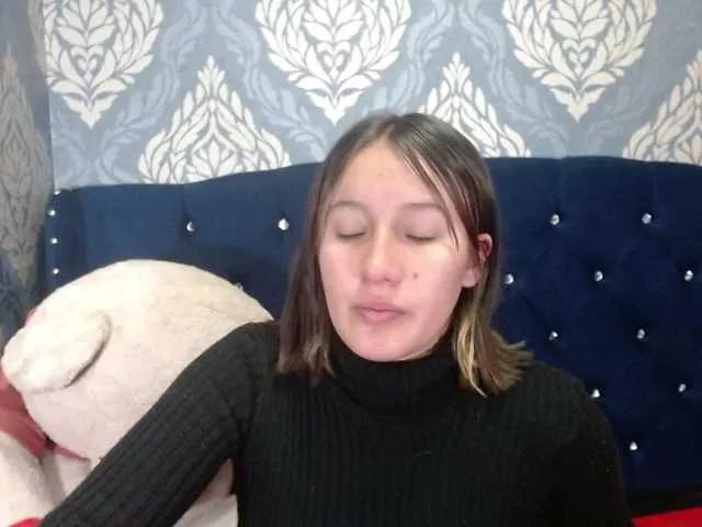 LeslyFoxx from BongaCams