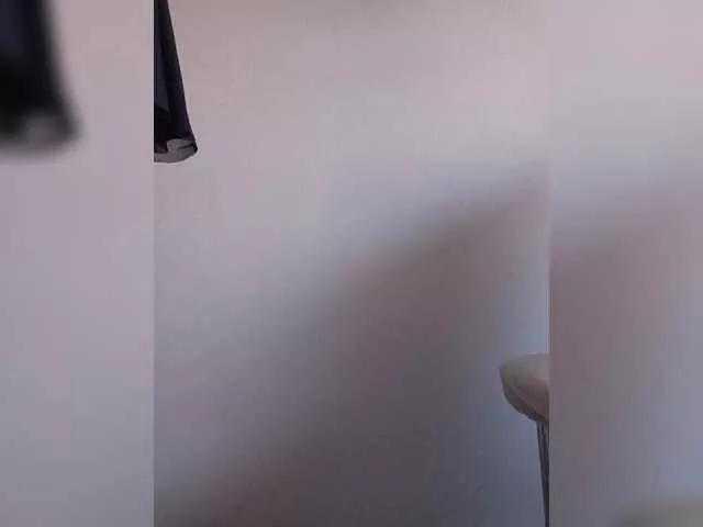 Leylla from BongaCams