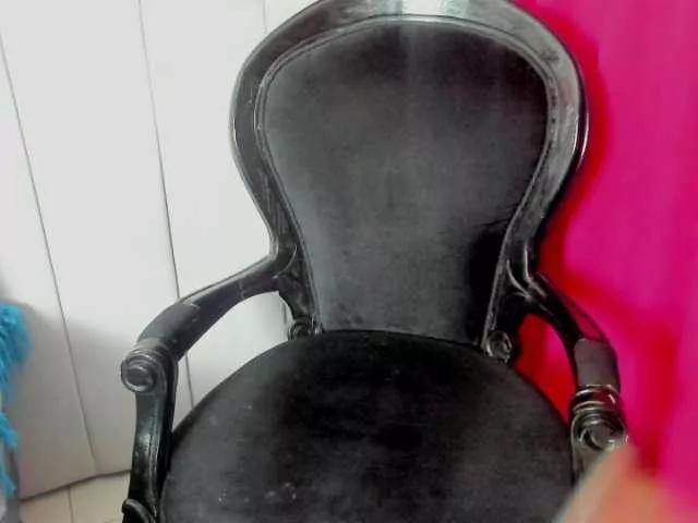 Liiliblue from BongaCams