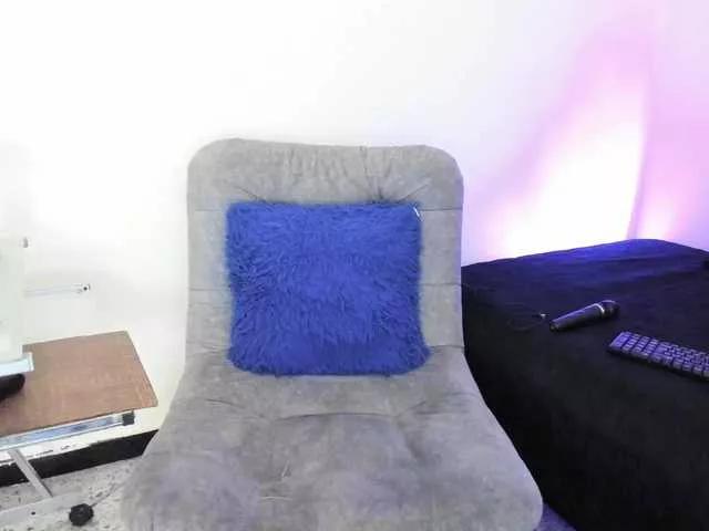 Liily-moore from BongaCams