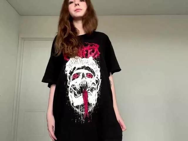 Lil-RO-XO on BongaCams
