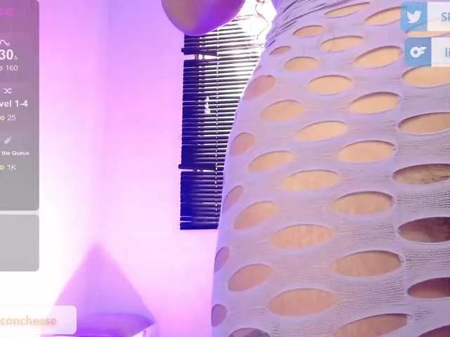 Lilbacon from BongaCams