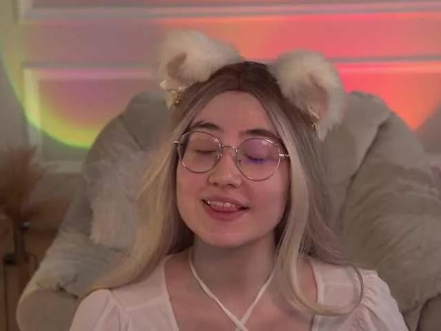 lili-meow from BongaCams