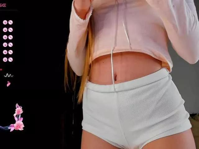 lili-roze from BongaCams