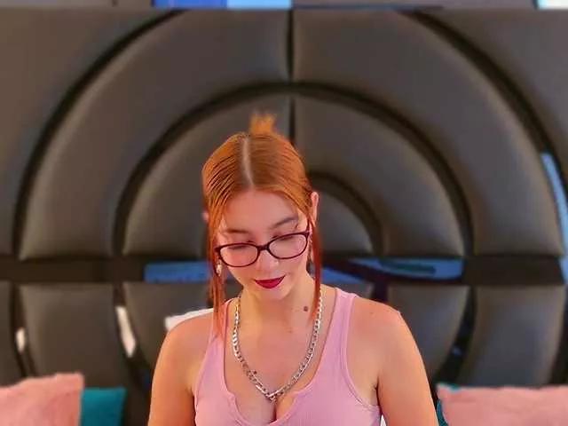 LiliFox18 from BongaCams