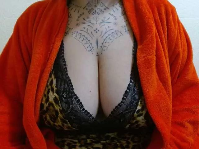 Lilithfire from BongaCams