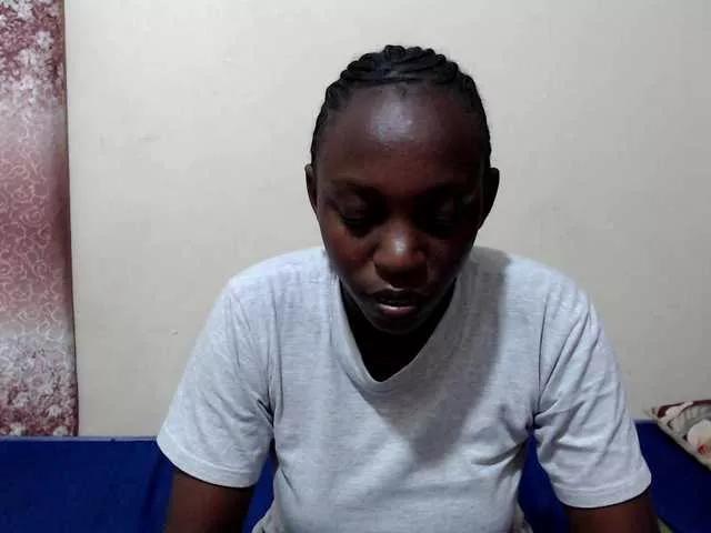 lilqueen1 from BongaCams