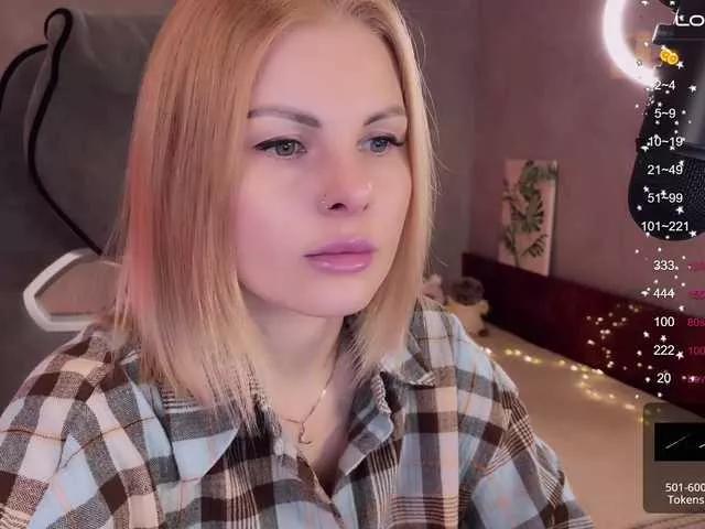 LiluDallass from BongaCams