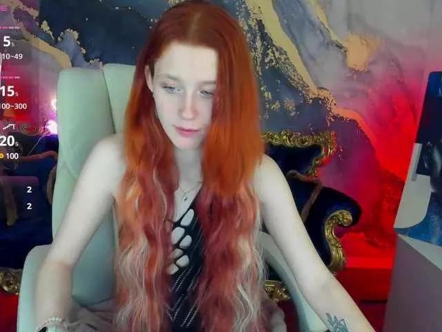 LiluReds from BongaCams