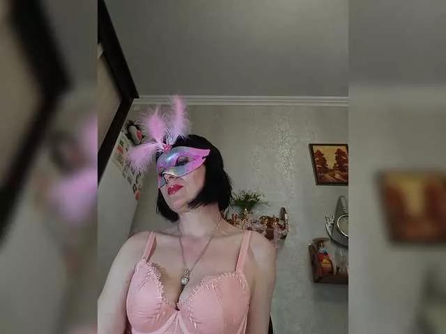 Lilya18 from BongaCams