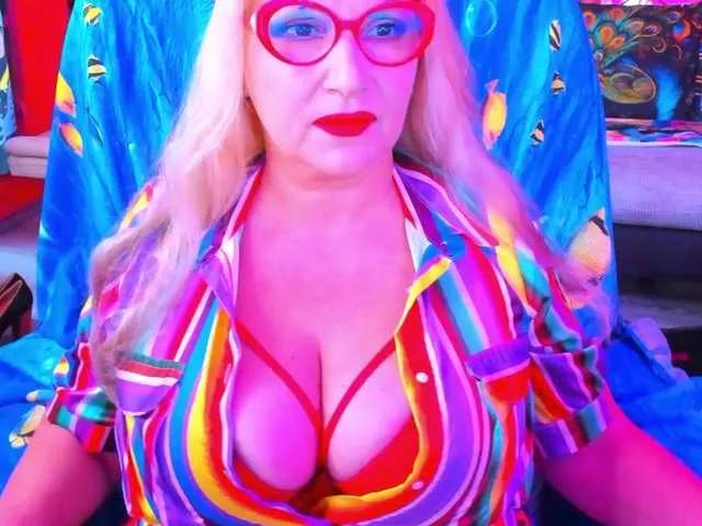 Lisabigtits webcams show profile image 