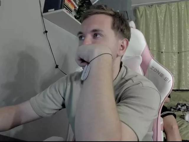 lissazmark2 from BongaCams
