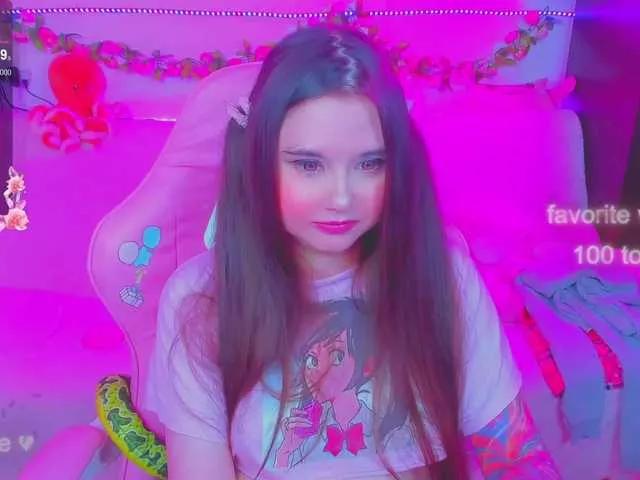 LittleKitsune from BongaCams