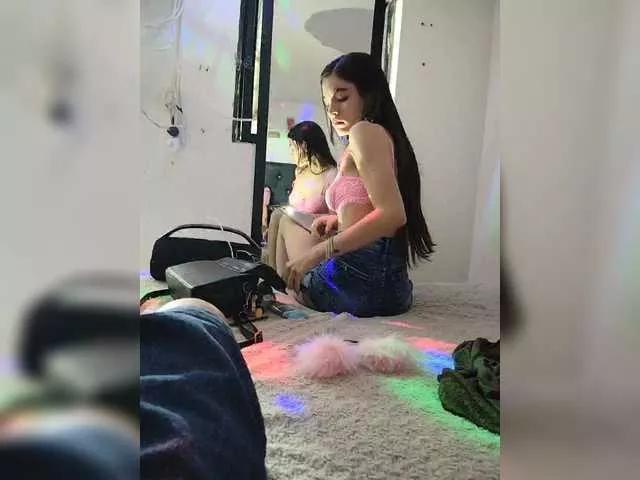 Lola7777 from BongaCams