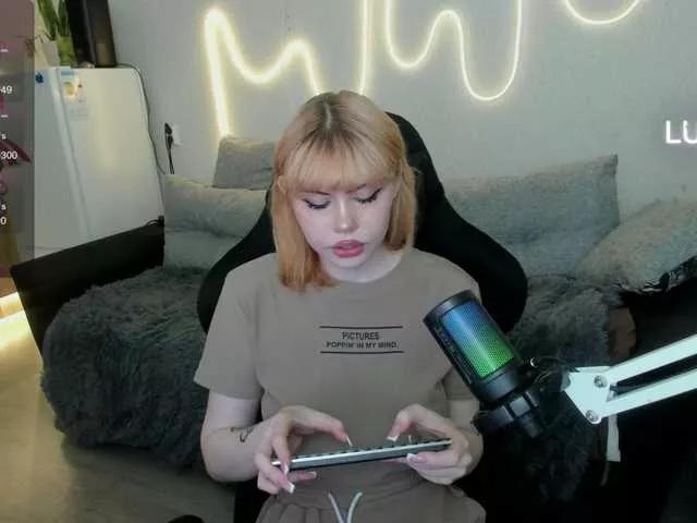 lolabunyyyy from BongaCams