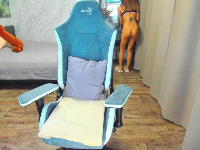 LolaLaLol from BongaCams