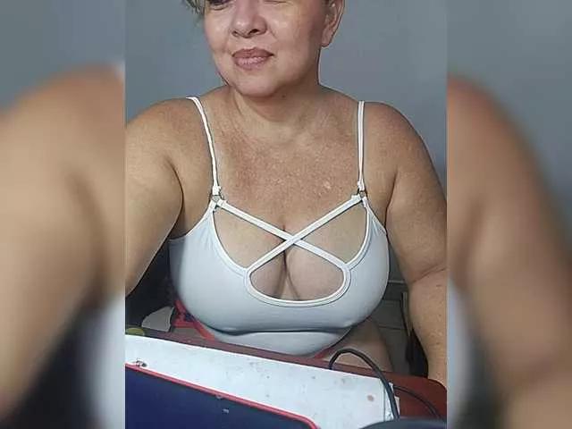 LolytaWOMAN from BongaCams