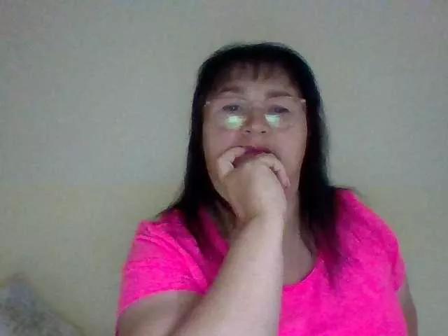 Lora805608 webcams show profile image 
