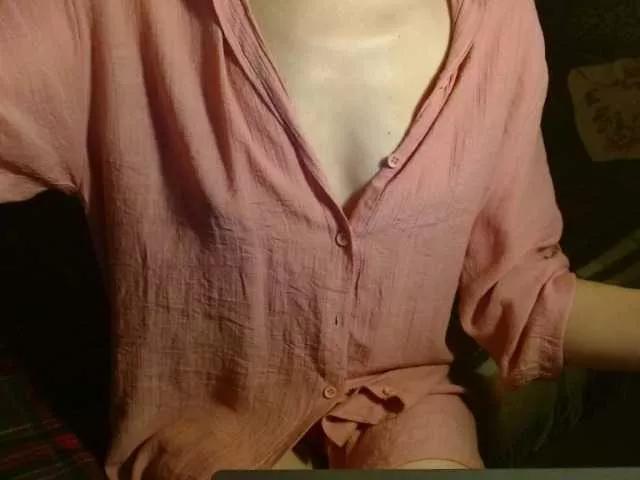 LorraineOSun from BongaCams