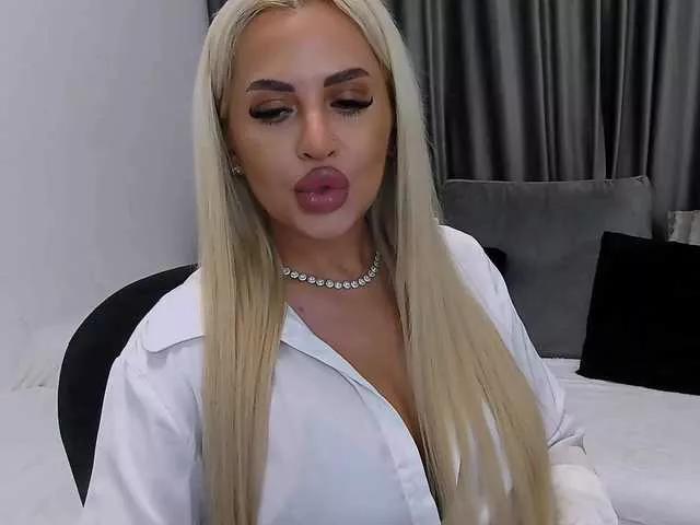 Lovelyblondyx webcams show profile image 