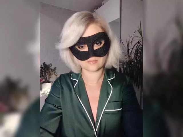 LOVEMENOW23 webcams show profile image 