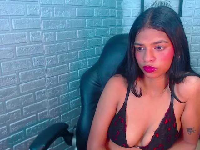 LucyLove11 on BongaCams