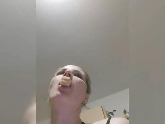 Lulu-Erotica from BongaCams