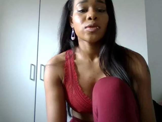 lylybrow from BongaCams