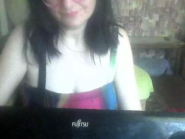LynnYana from BongaCams