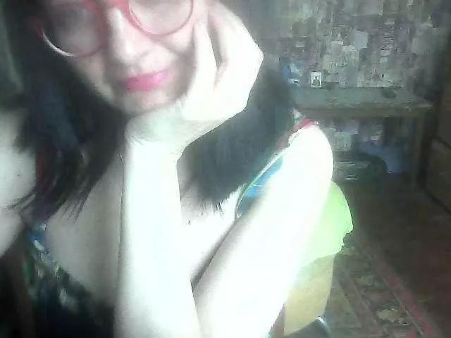 LynnYana from BongaCams