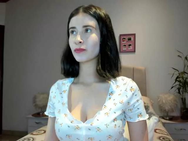 macarena-60 from BongaCams