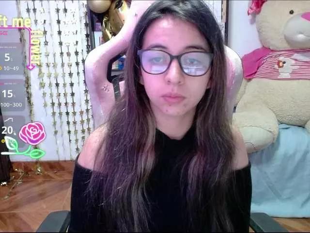 Maggie-Fox from BongaCams