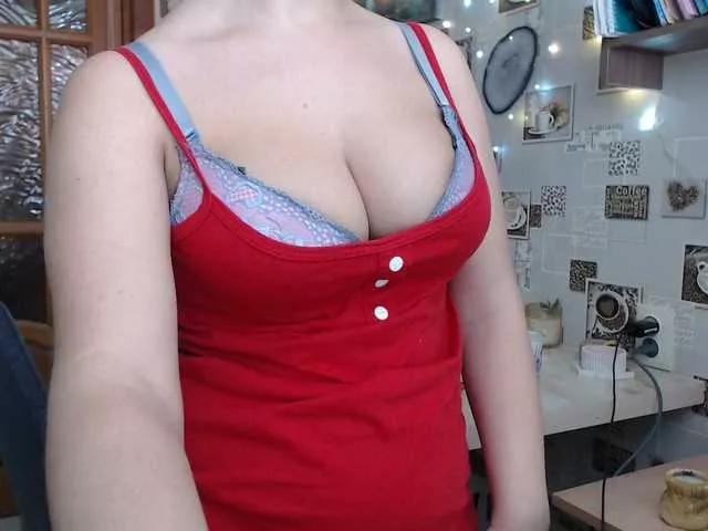 Makadamiya from BongaCams
