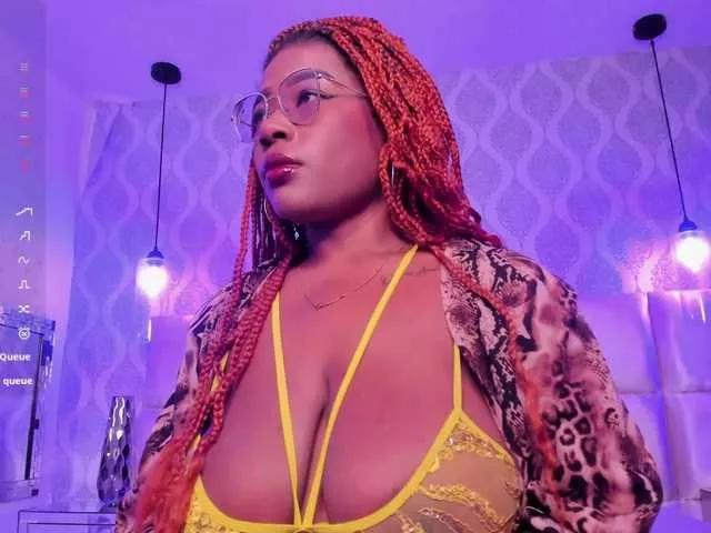 Malaika from BongaCams