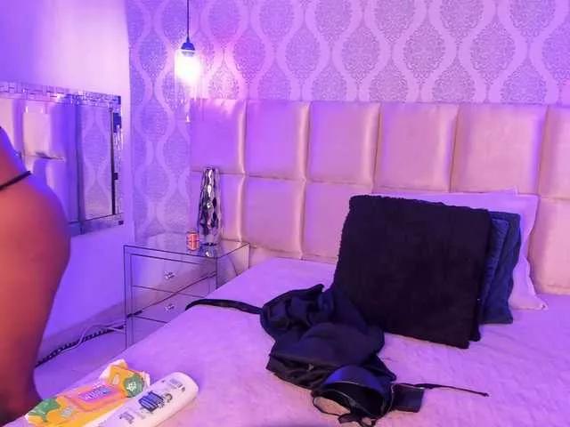 Malaika from BongaCams