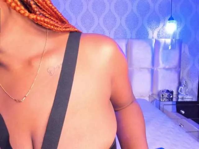 Malaika from BongaCams