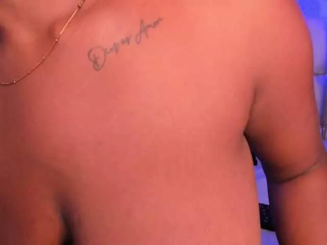 Malaika from BongaCams