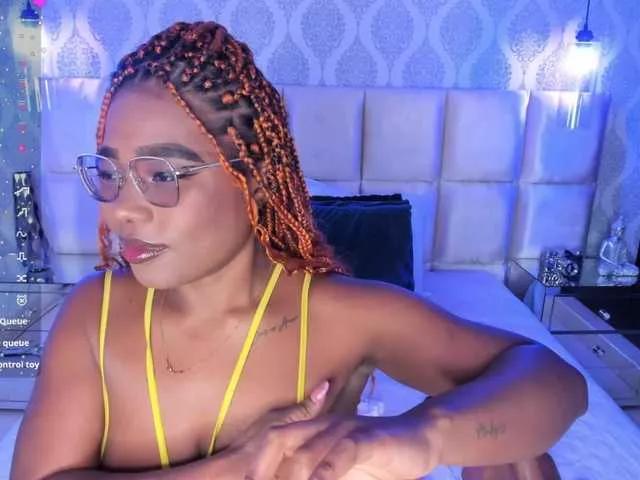 Malaika from BongaCams