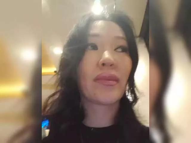 Manamy from BongaCams