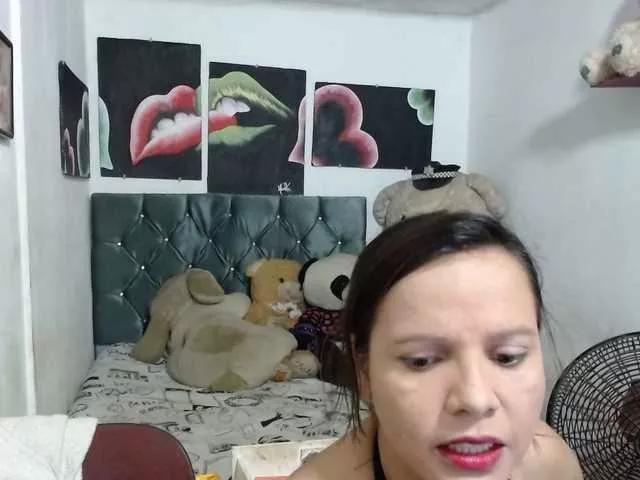 Manazahot99 from BongaCams