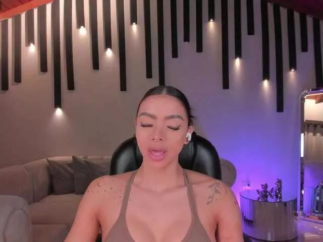 MaraRicci from BongaCams