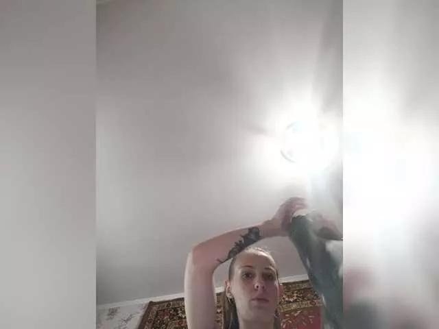 Marina-9819 webcams show profile image 