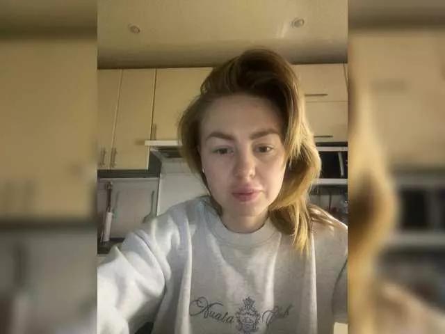 MartaLuna webcams show profile image 